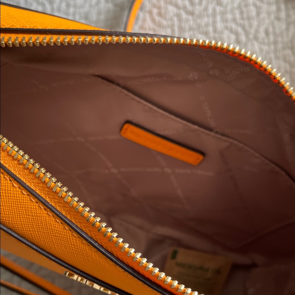 Michael Kors Structured Leather  Bag Crossbody Pop Orange Gold Chain Lg Jet Set - Picture 8 of 13